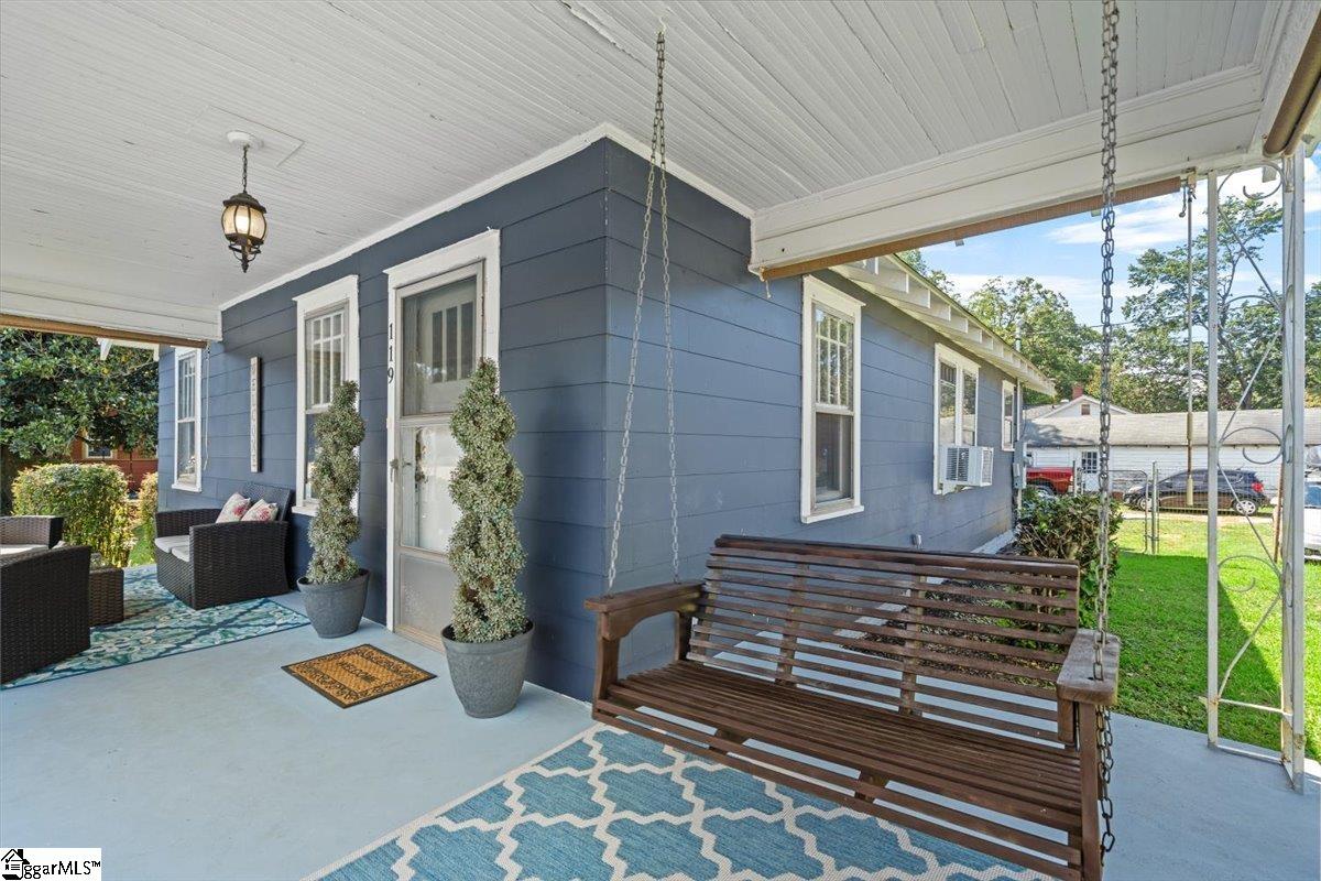 119 Perry Road Greenville, SC 29609 - Photo 5 of 28 Gallery Image 5