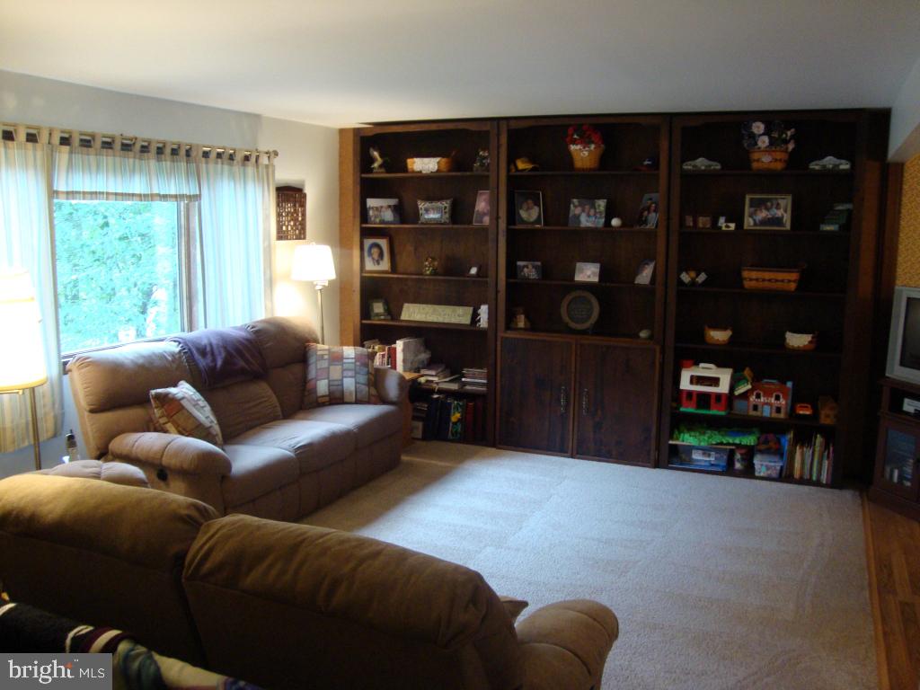 2298 Risser Mill Road Mount Joy, PA 17552 - Photo 2 of 12