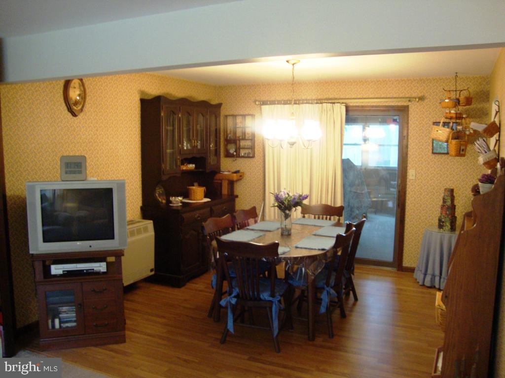 2298 Risser Mill Road Mount Joy, PA 17552 - Photo 4 of 12