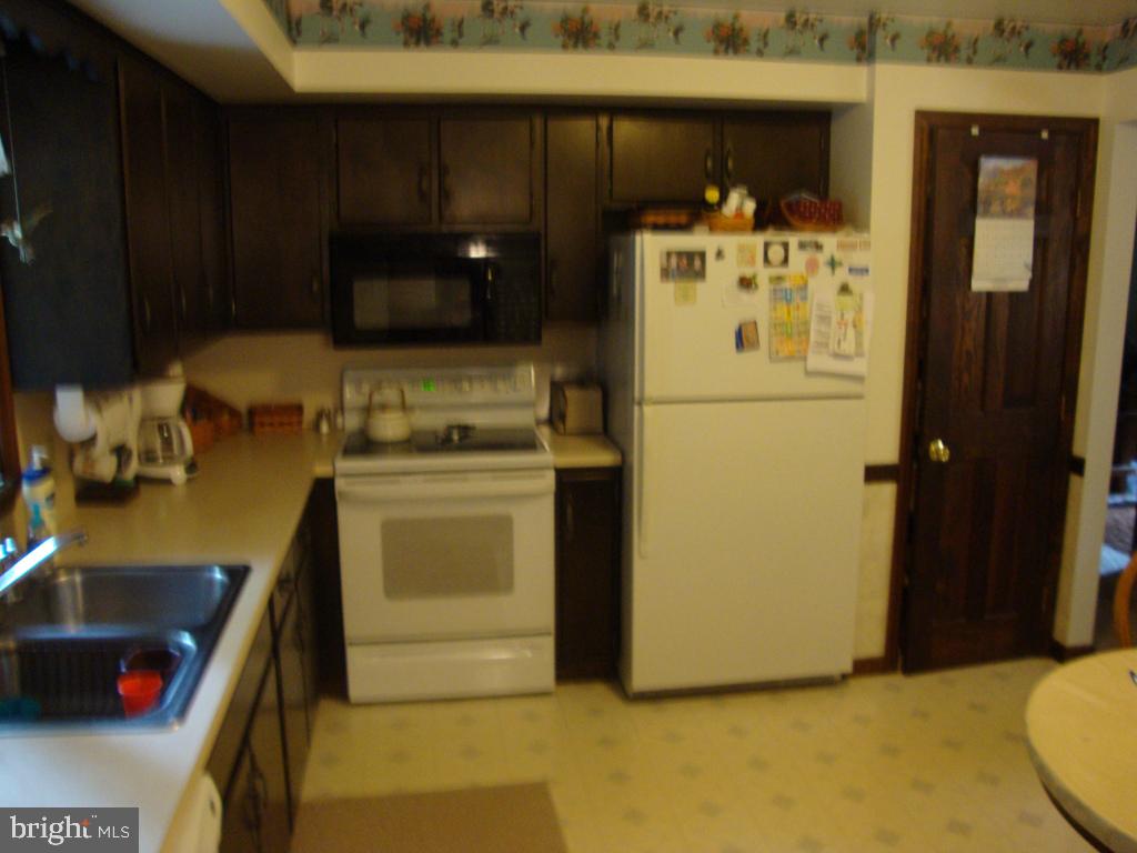 2298 Risser Mill Road Mount Joy, PA 17552 - Photo 6 of 12