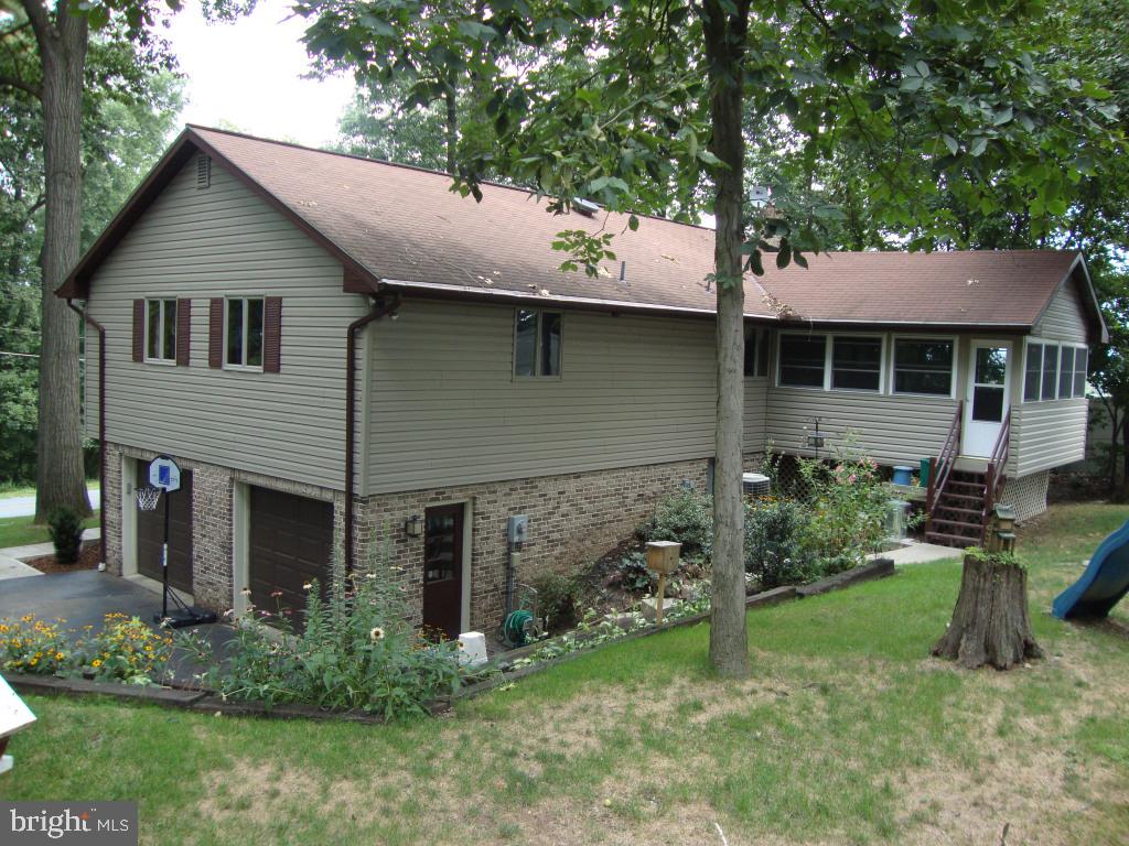 2298 Risser Mill Road Mount Joy, PA 17552 - Photo 9 of 12