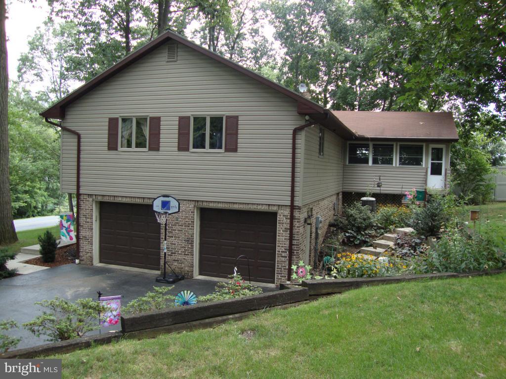 2298 Risser Mill Road Mount Joy, PA 17552 - Photo 10 of 12
