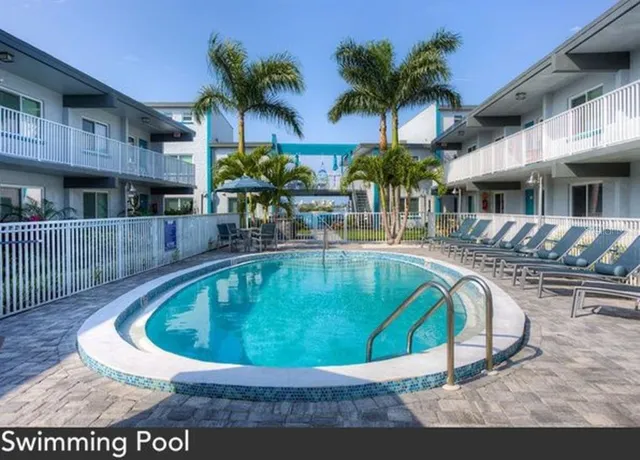 $2,200 | 1824 Shore Drive South, Unit 201, South Pasadena, FL 33707