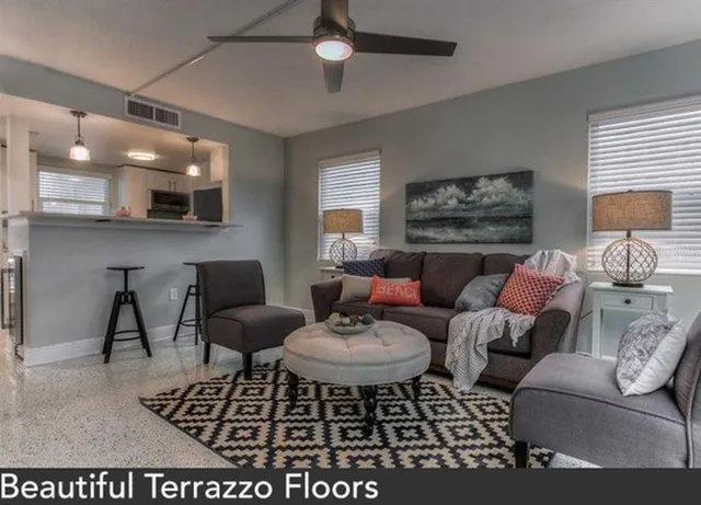 $2,200 | 1824 Shore Drive South, Unit 201, South Pasadena, FL 33707