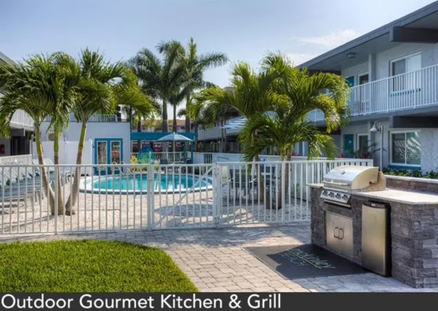 $2,200 | 1824 Shore Drive South, Unit 201, South Pasadena, FL 33707