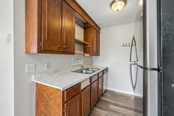 $1,200 | 550 Harding Place, Unit A101, Nashville, TN 37211
