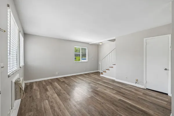 $1,200 | 550 Harding Place, Unit A101, Nashville, TN 37211