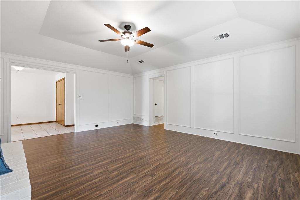 4203 Spring Meadow Lane Flower Mound, TX 75028 - Photo 4 of 15
