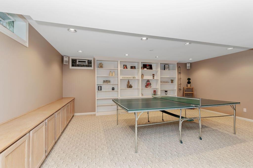 880 Riva Ridge Boulevard Gahanna, OH 43230 - Photo 71 of 79 BUILT-IN SHELVING & CABINETRY