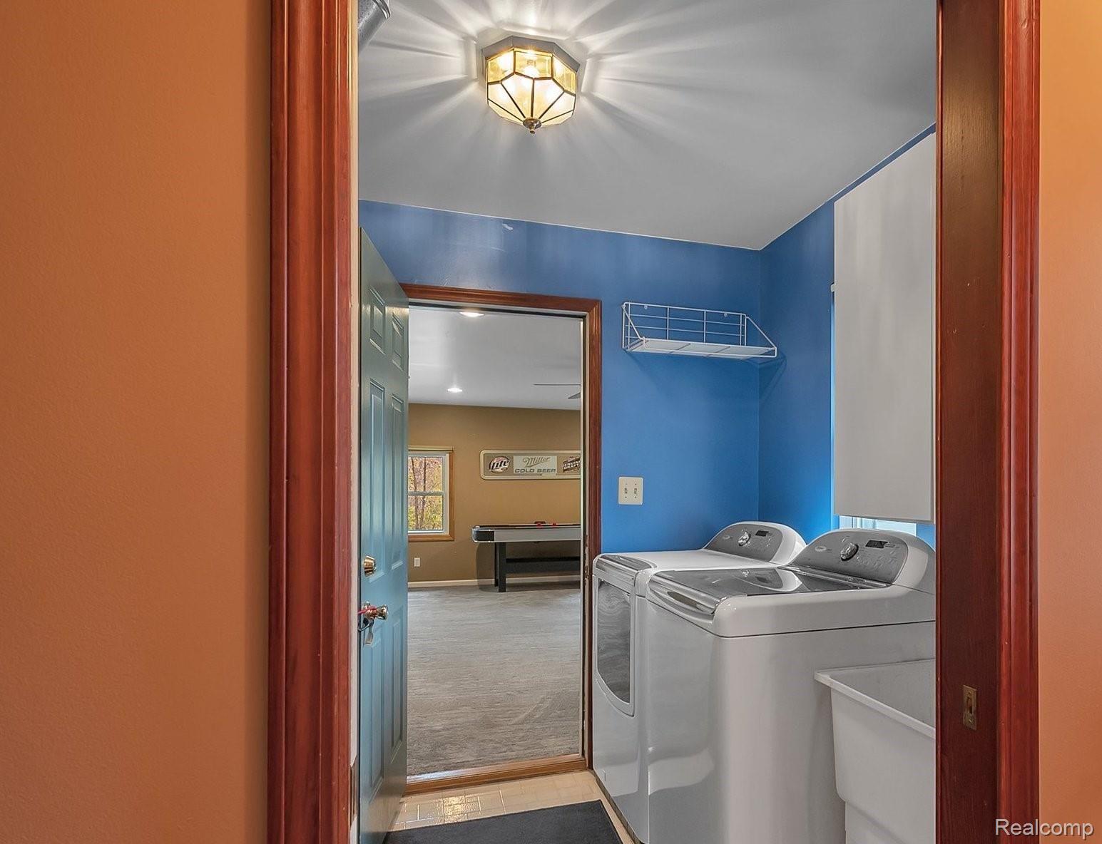 23400 Bohn Road Belleville, MI 48111 - Photo 21 of 43 Laundry.jpg