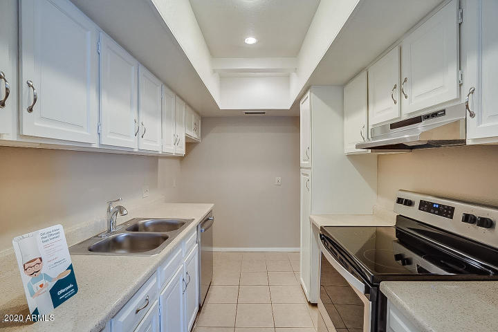 2044 South Rural Road, Unit C Tempe, AZ 85282 - Photo 6 of 12 Kitchen 2