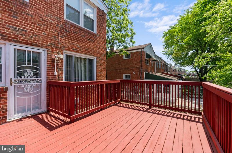 Recently Coated 16 x 12 Deck