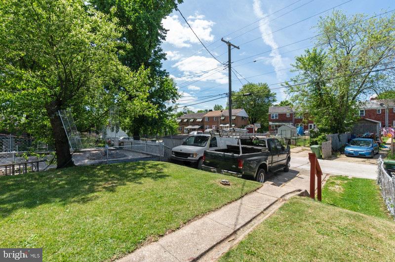 Plenty of Parking without using the Whole Yard