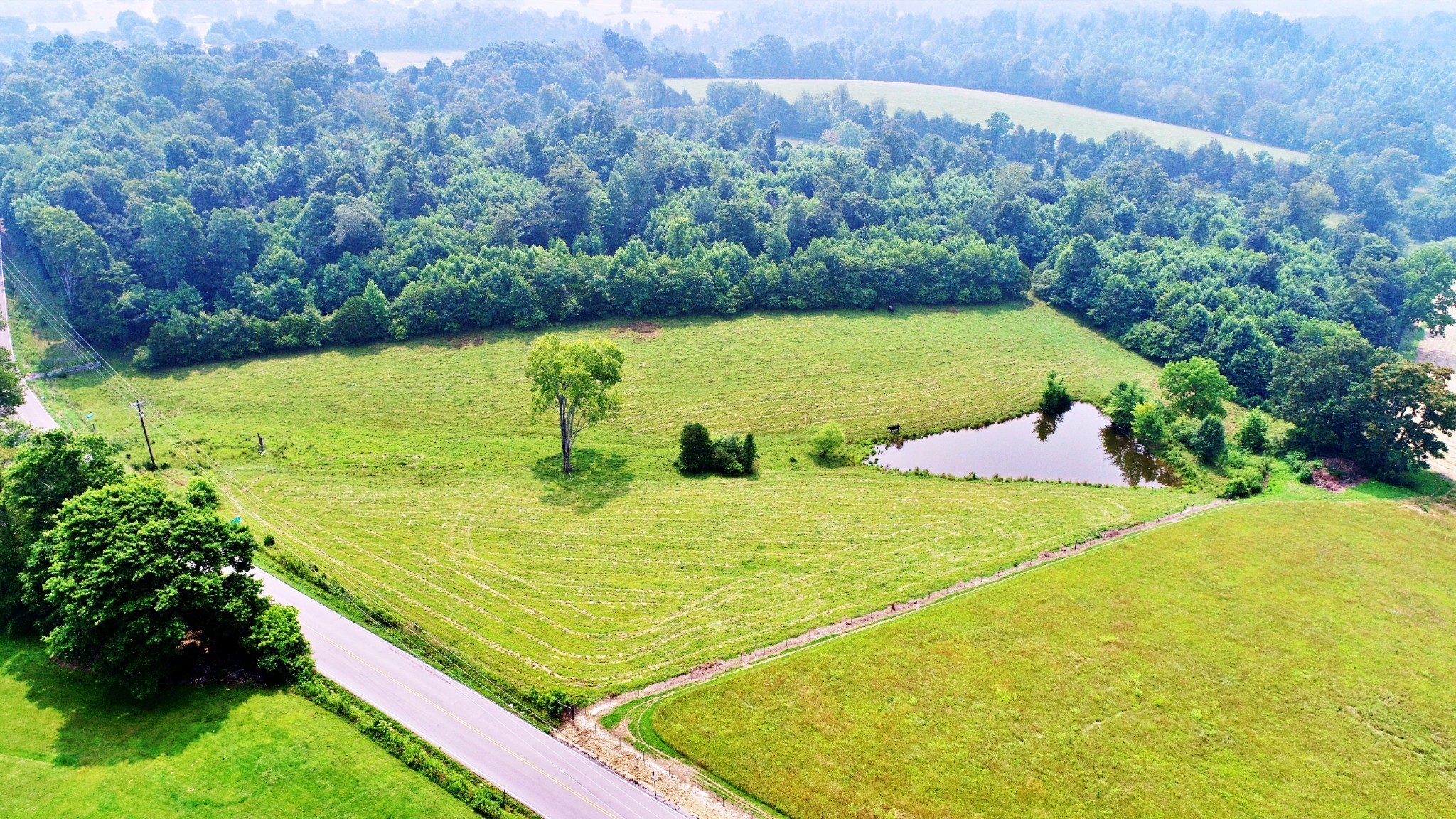 4 Celina Road Red Boiling Springs, TN 37150 - Photo 8 of 16 a view of an outdoor space and swimming pool