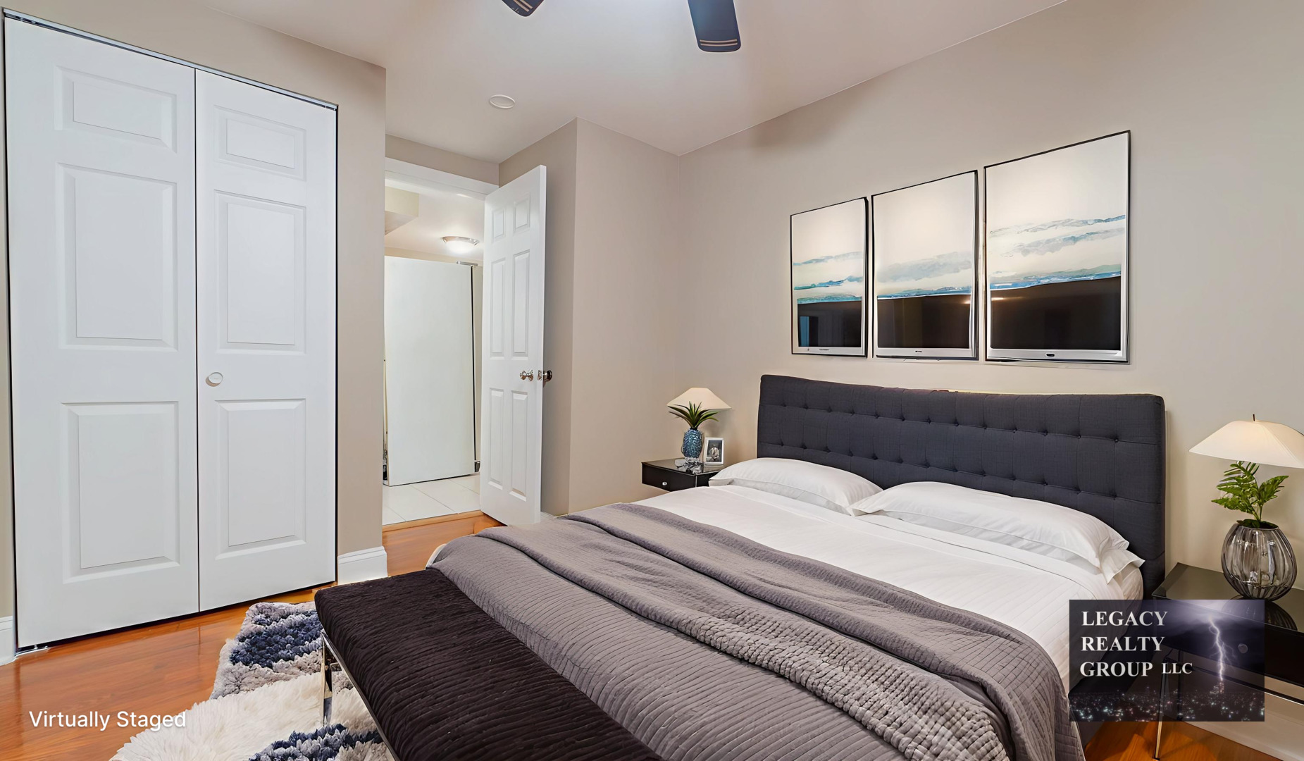 2336 Union Street, Unit 4 Blue Island, IL 60406 - Photo 9 of 12 a bedroom with a large bed and a window