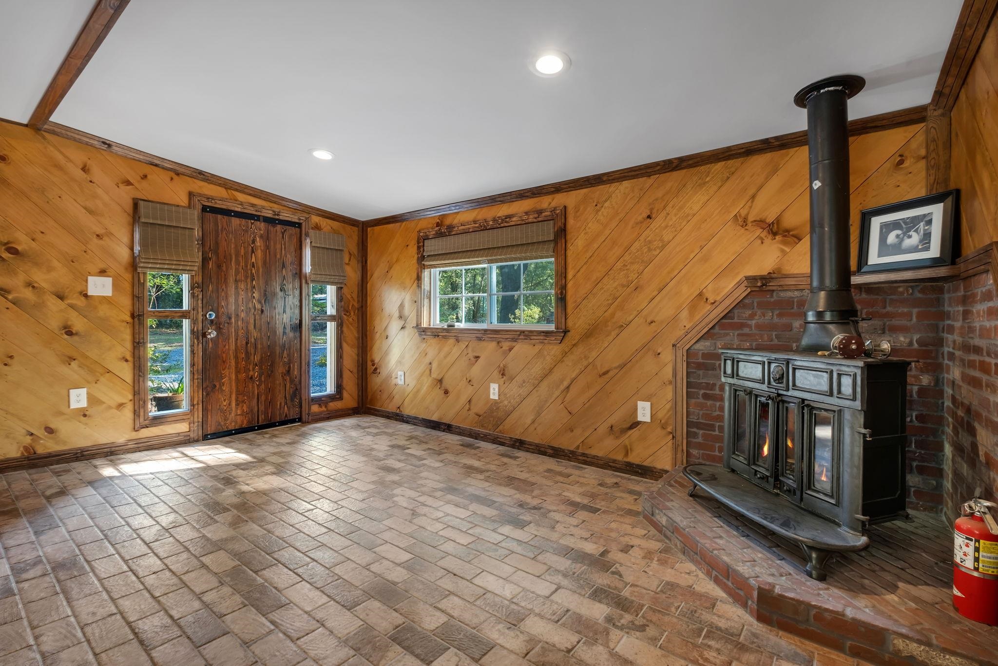 2376 Lakeview Point Road Quincy, FL 32351 - Photo 18 of 24