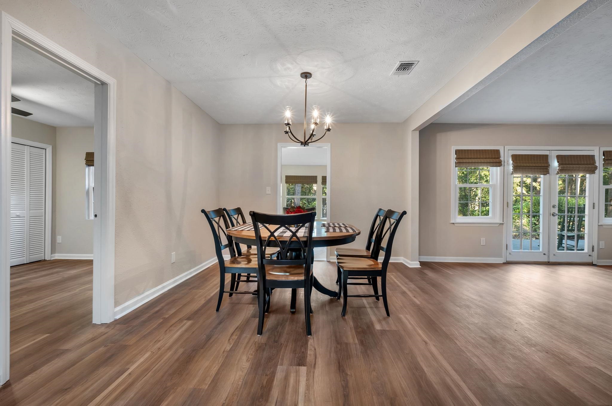 2376 Lakeview Point Road Quincy, FL 32351 - Photo 2 of 24