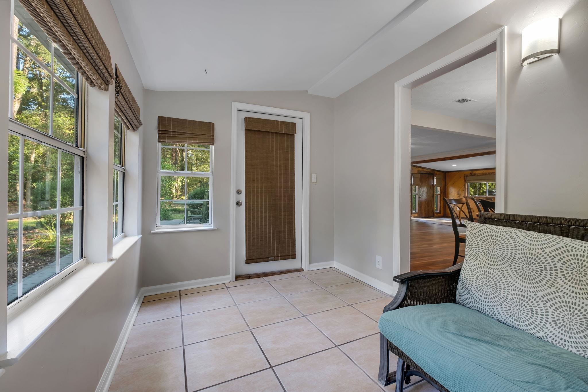 2376 Lakeview Point Road Quincy, FL 32351 - Photo 7 of 24