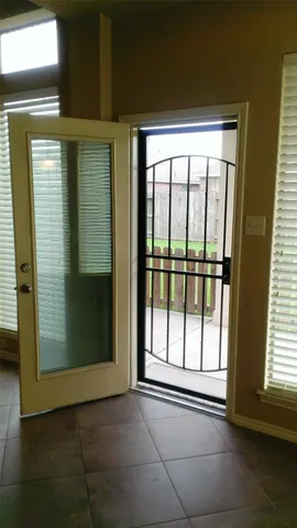 $3,000 | 13620 Evening Wind Drive, Pearland, TX 77584