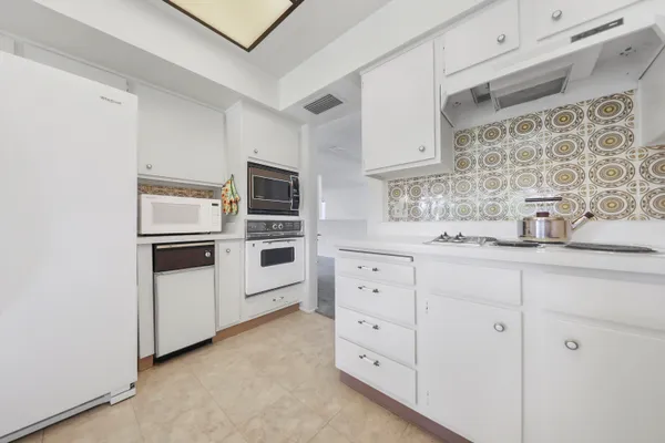 $345,000 | 43331 Lacovia Drive, Bermuda Dunes, CA 92203