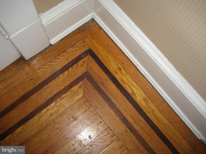 503 Westgate Road Baltimore, MD 21229 - Photo 15 of 24 a view of wooden floor