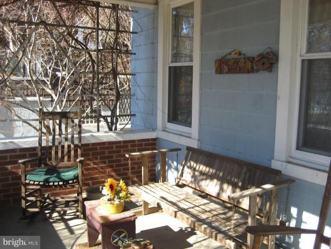 503 Westgate Road Baltimore, MD 21229 - Photo 16 of 24 a view of a house with backyard of the house