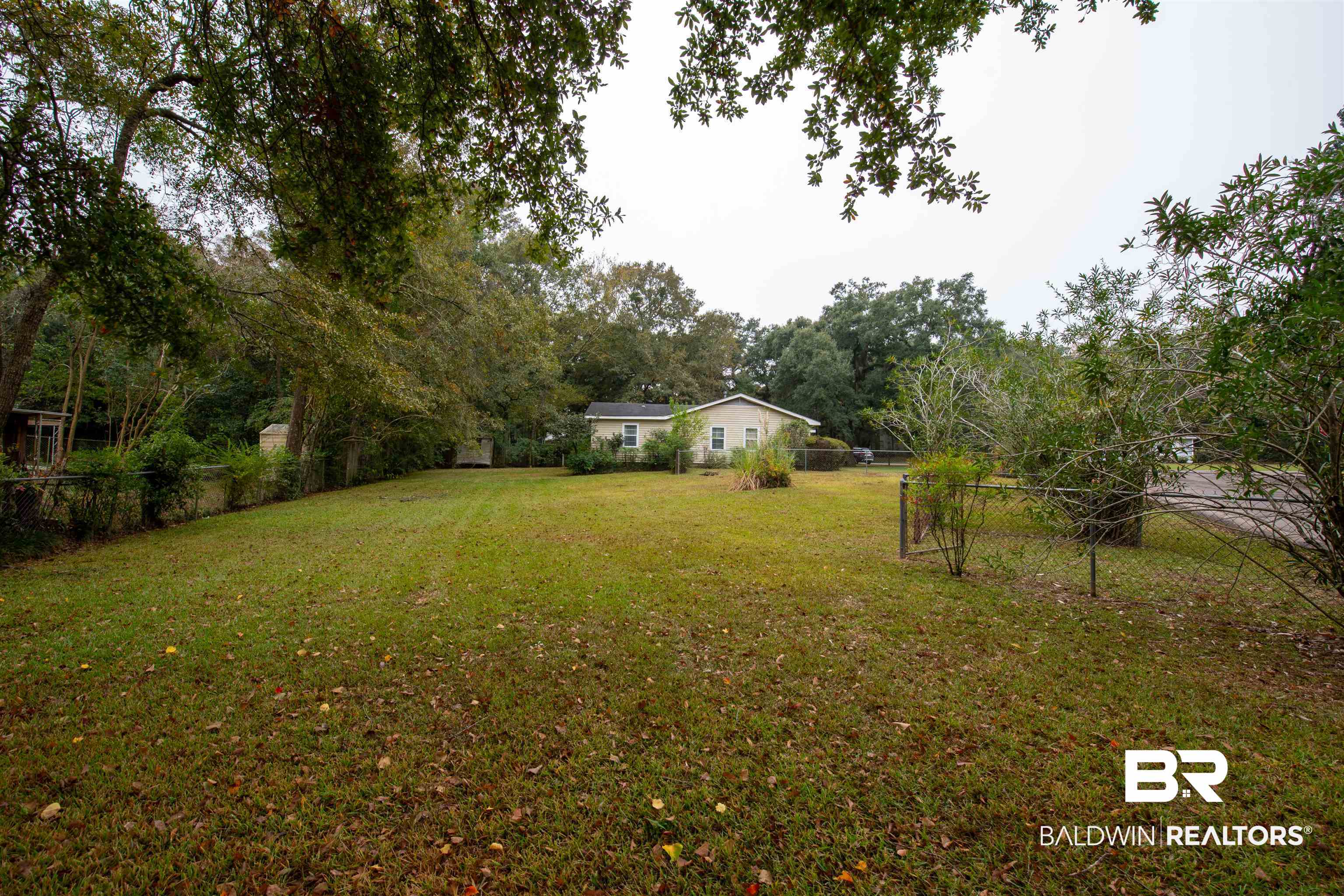 601 East Wesley Drive Mobile, AL 36609 - Photo 5 of 18