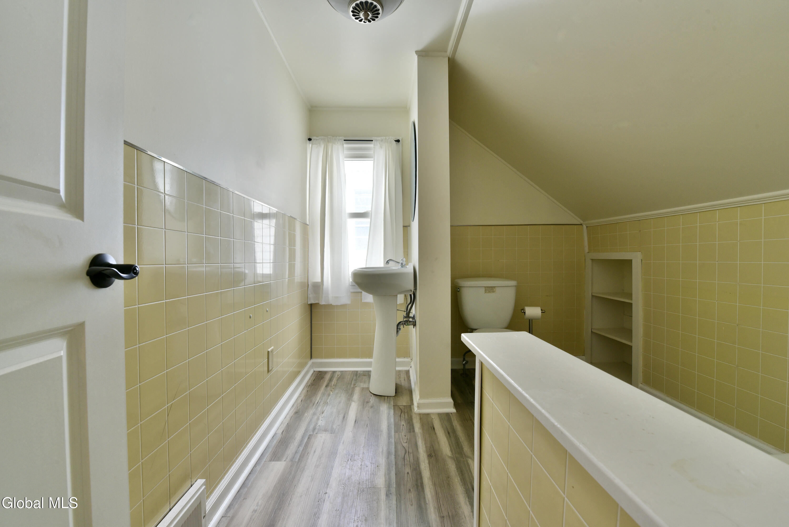 1702 Lenox Road Schenectady, NY 12308 - Photo 44 of 64 44