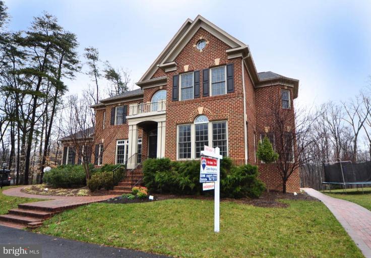 11272 Waples Mill Road Oakton, VA 22124 - Photo 2 of 28 Exterior #2