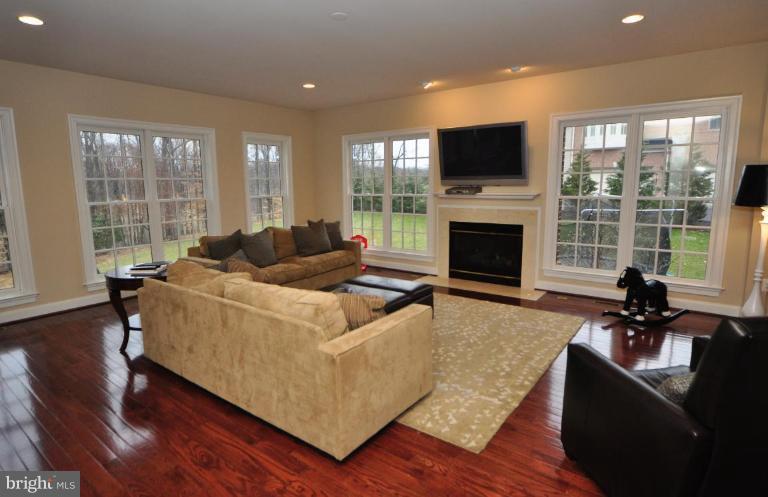 11272 Waples Mill Road Oakton, VA 22124 - Photo 15 of 28 Family Room