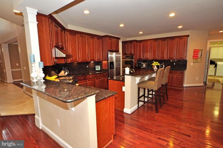 11272 Waples Mill Road Oakton, VA 22124 - Photo 16 of 28 Kitchen
