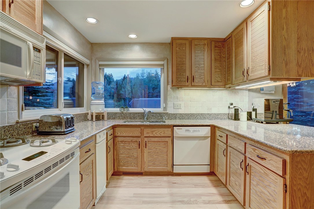 385 Riverside Drive Silverthorne, CO 80498 - Photo 8 of 35 Well cared for and clean! Note: appliances in these photos are being upgraded.