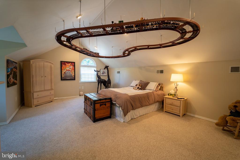1409 Hampton Road Rydal, PA 19046 - Photo 34 of 50 a bedroom with bed and window