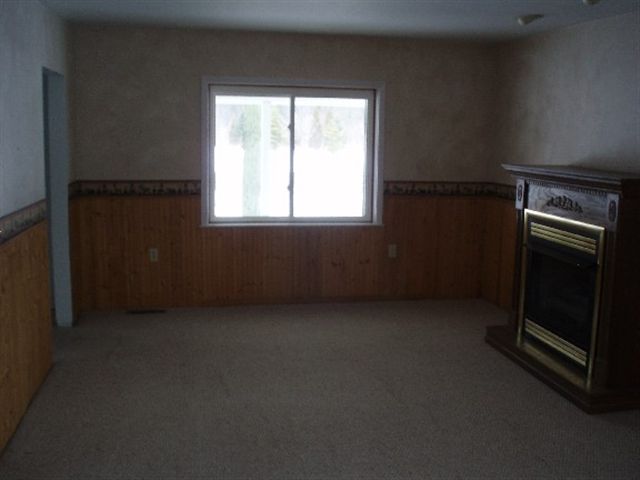 7767 Marsh Road Marine City, MI 48039 - Photo 6 of 30 31065819-5.JPG