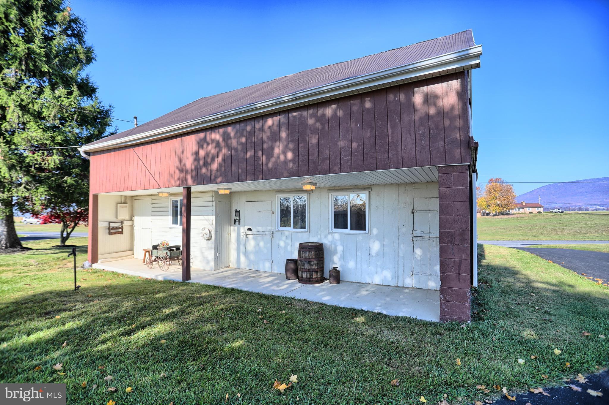 231 Mohawk Road Newville, PA 17241 - Photo 42 of 72 a front view of a house with garden