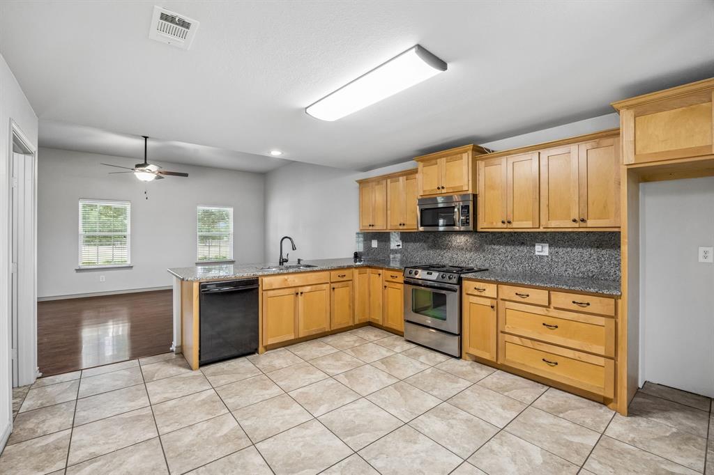 3111 North Walnut Grove Road Midlothian, TX 76065 - Photo 8 of 20