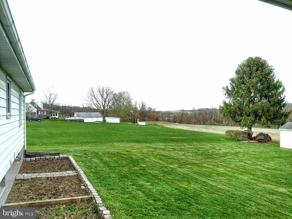 1571 Baltimore Road Dillsburg, PA 17019 - Photo 23 of 27 Gallery Image 23