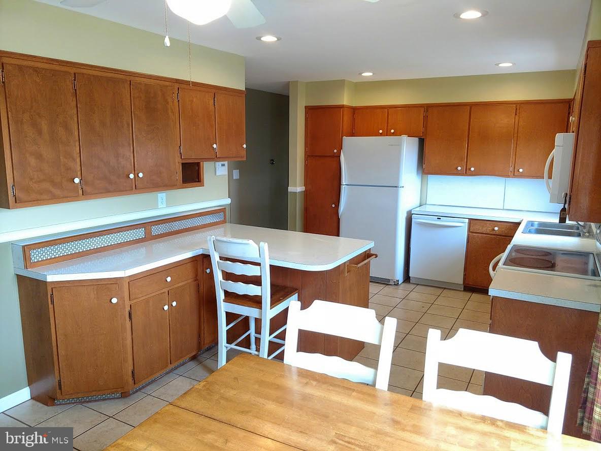 1571 Baltimore Road Dillsburg, PA 17019 - Photo 7 of 27 Gallery Image 7