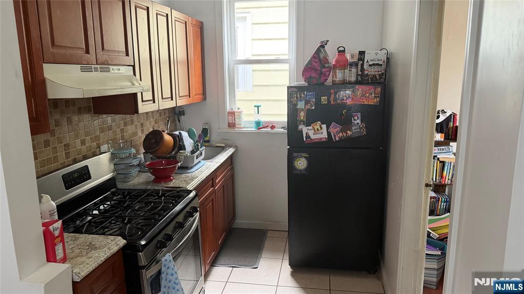 658 Adams Avenue Elizabeth, NJ 07201 - Photo 11 of 23