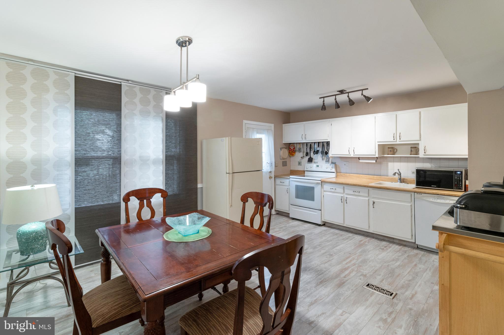 8212 Mitnick Road Nottingham, MD 21236 - Photo 14 of 46