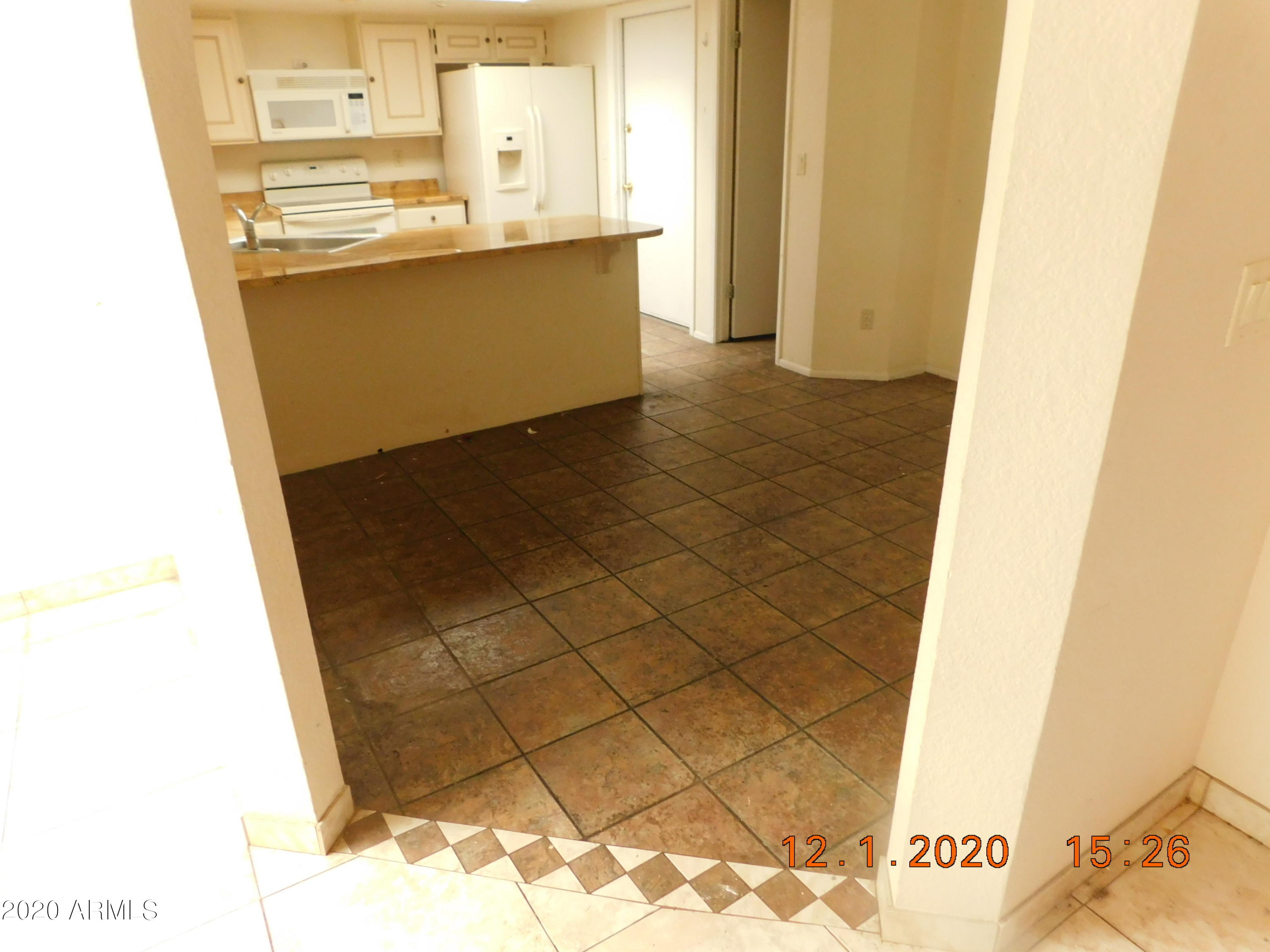 2531 East Wagoner Road Phoenix, AZ 85032 - Photo 4 of 12 DSCN2903