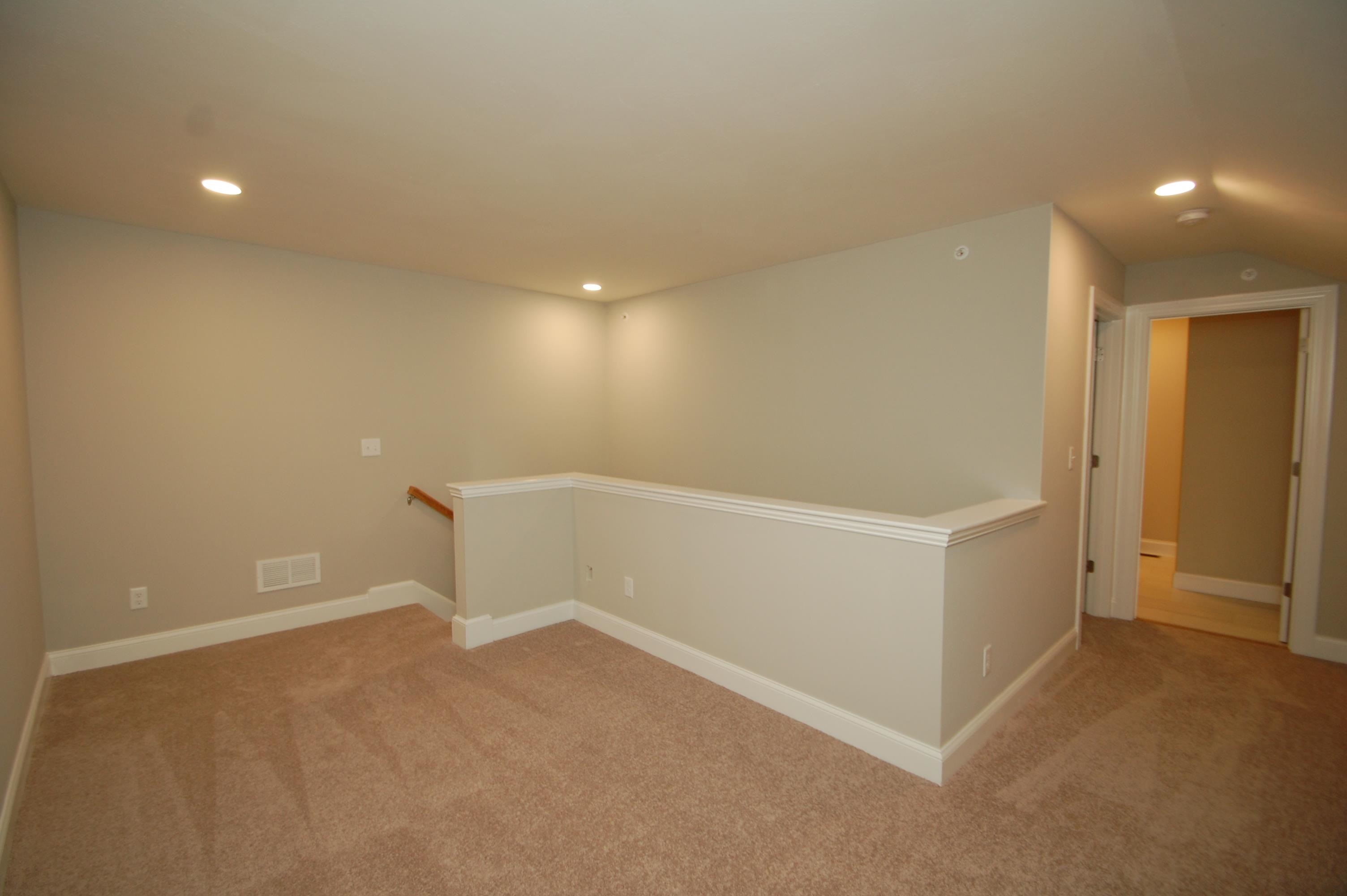 25 A Angel Point Circle, Unit 9A Goffstown, NH 03045 - Photo 7 of 9