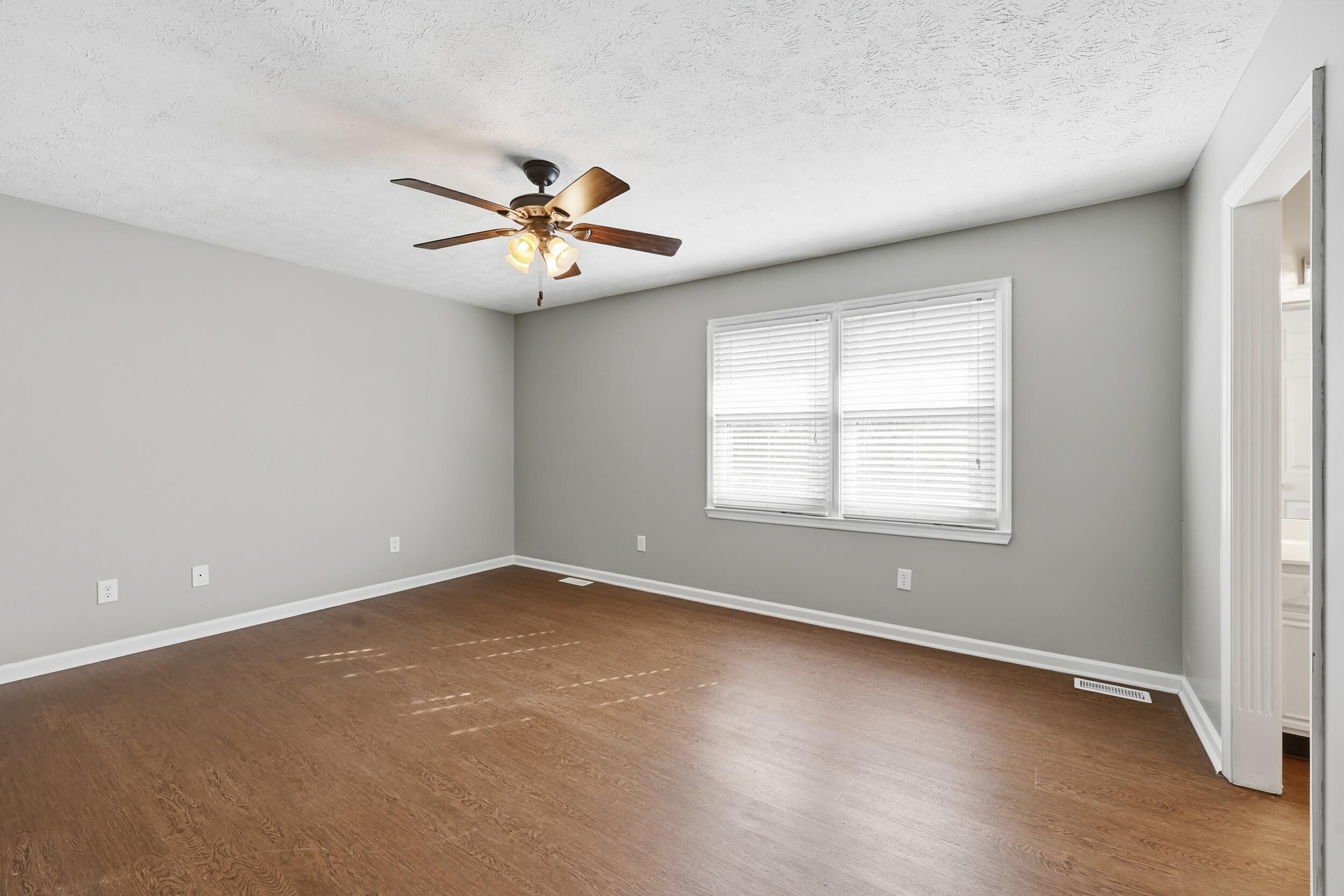 1204 Rockbridge Road Lexington, KY 40515 - Photo 13 of 26 14_pendmedia_014