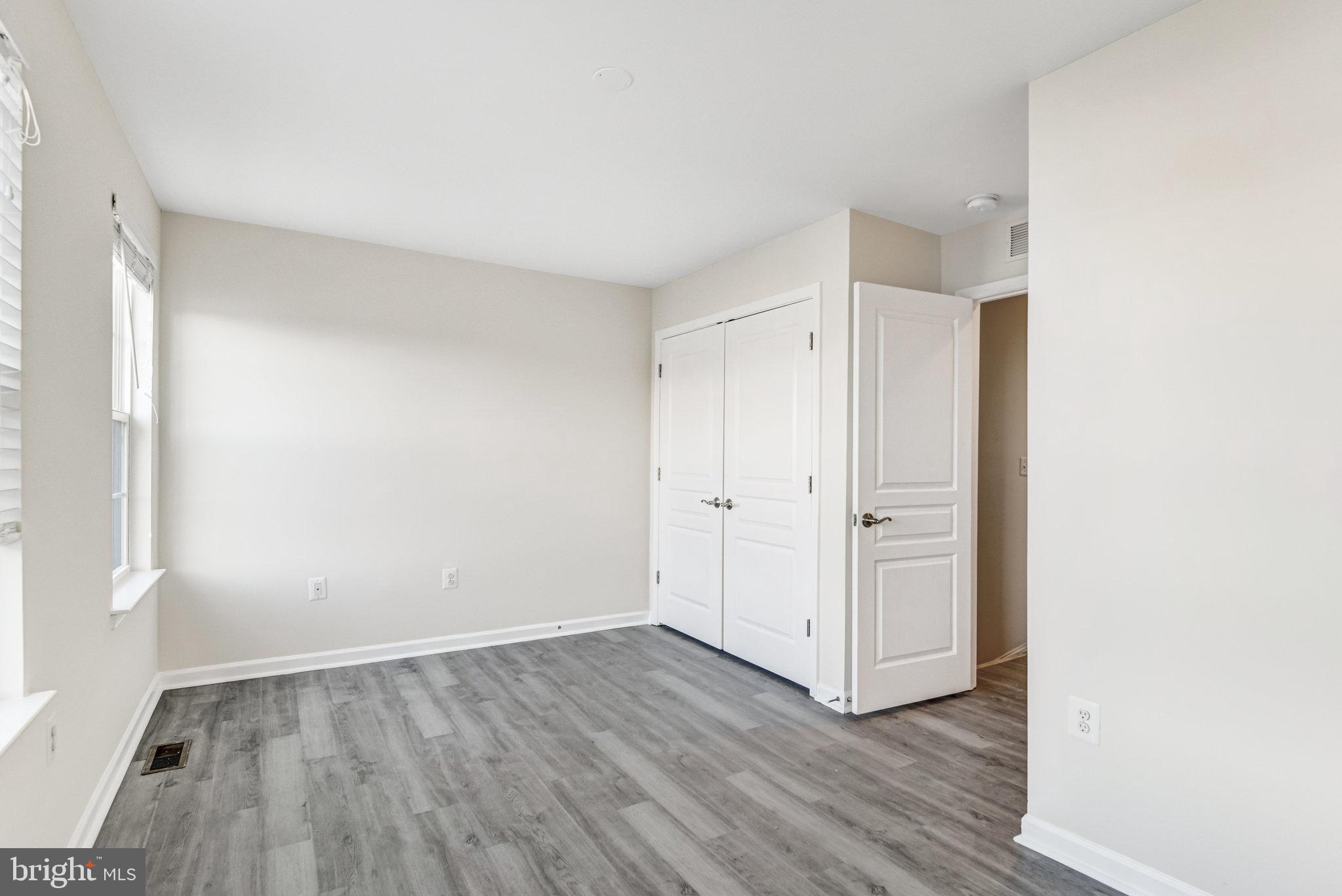 8393 Scotland Loop Manassas, VA 20109 - Photo 13 of 37