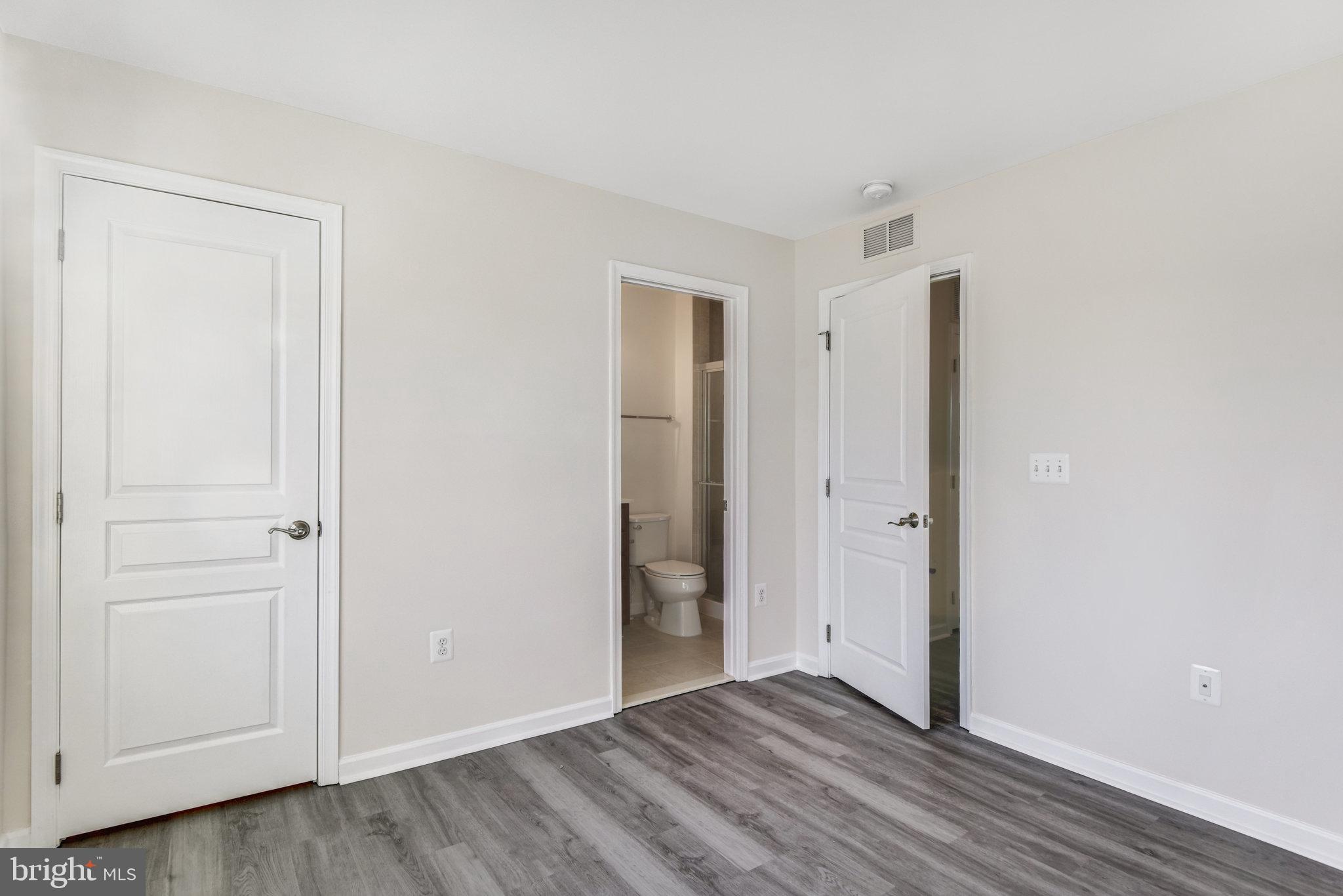 8393 Scotland Loop Manassas, VA 20109 - Photo 17 of 37