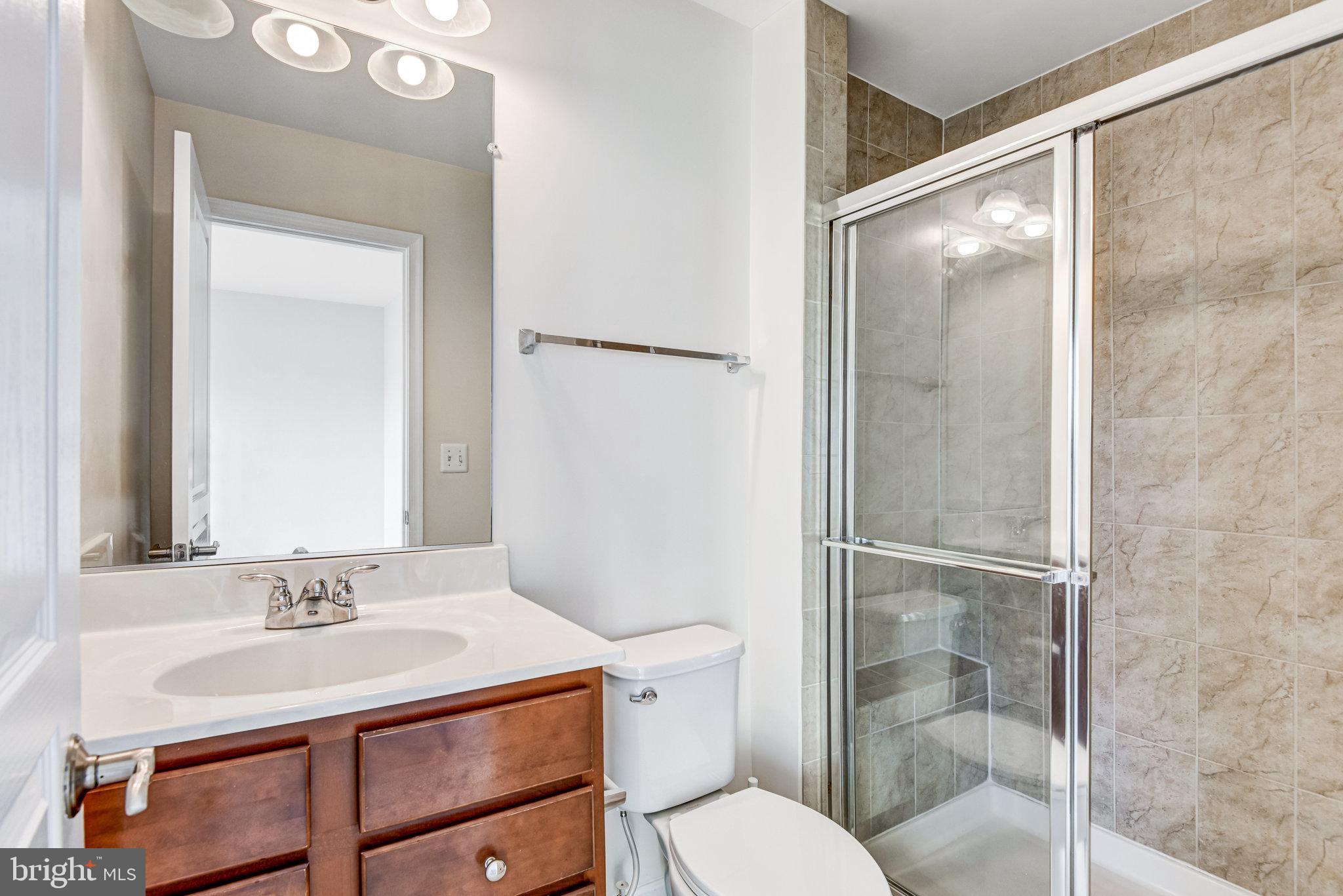 8393 Scotland Loop Manassas, VA 20109 - Photo 18 of 37