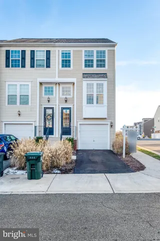 $470,000 | 8393 Scotland Loop, Manassas, VA 20109