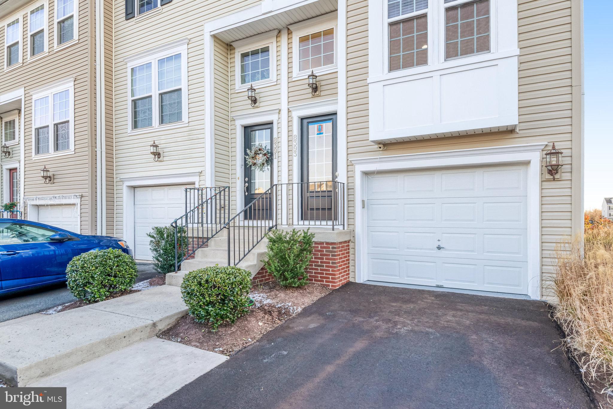 8393 Scotland Loop Manassas, VA 20109 - Photo 6 of 37