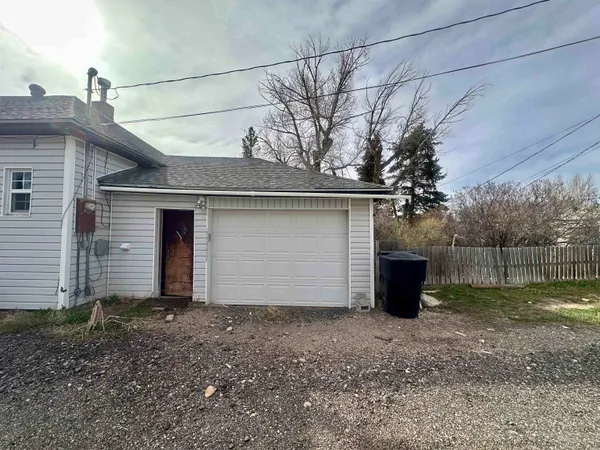 $250,000 | 809 Beech Avenue, Kemmerer, WY 83101