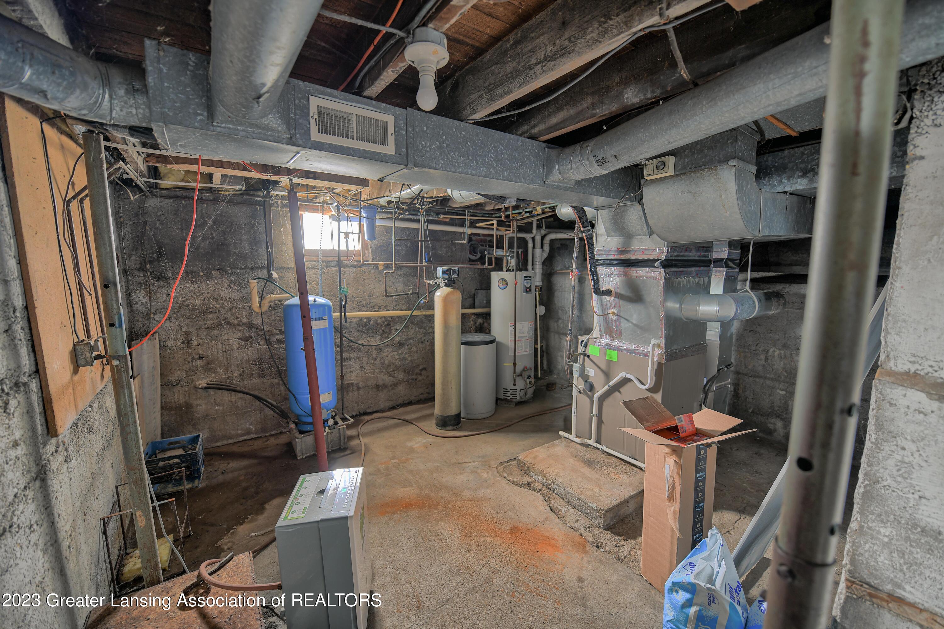 6347 Oneida Road Charlotte, MI 48813 - Photo 37 of 49 Mechanicals